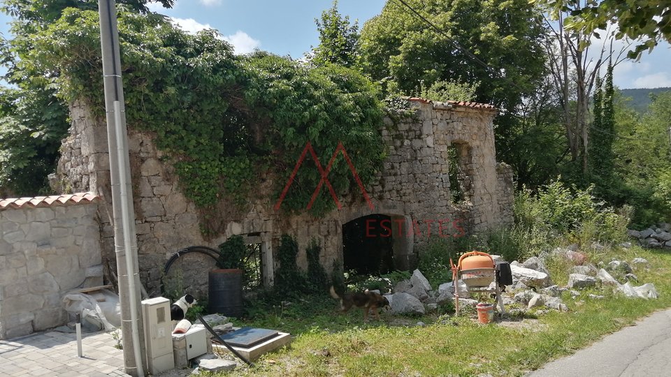 Buzet, Vodice, building plots with ruins
