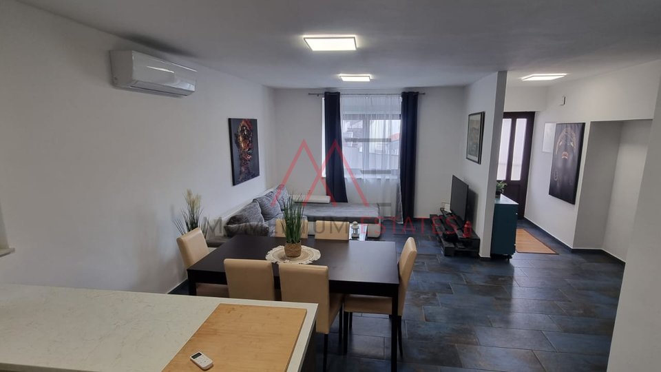 Apartment, 95 m2, For Rent, Rijeka - Krimeja