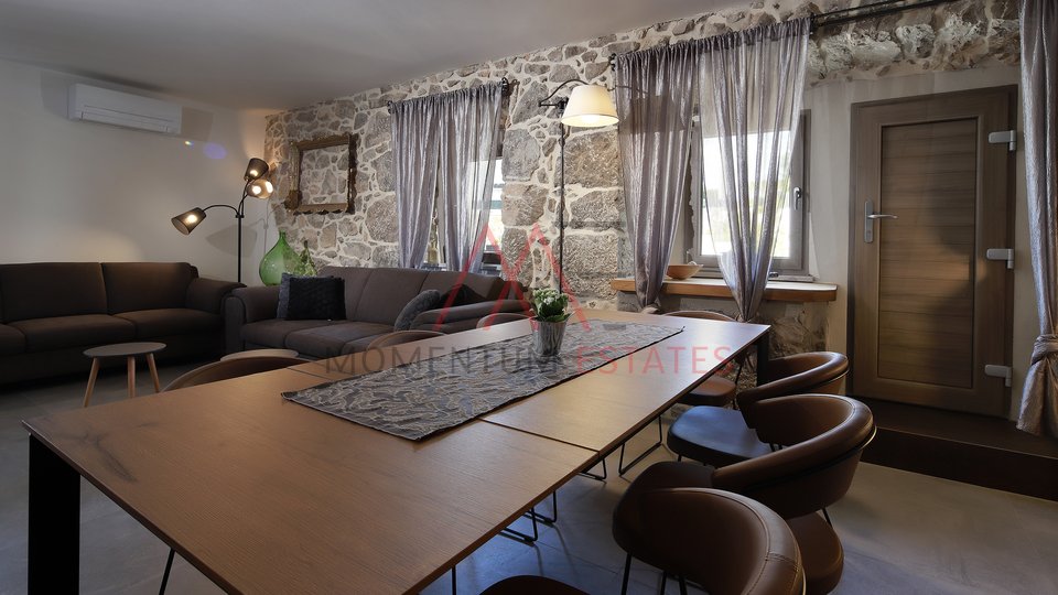 Kornić, Luxury stone villa5*