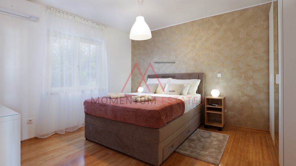 Exclusive Renovated Apartment with Panoramic Views near Opatija