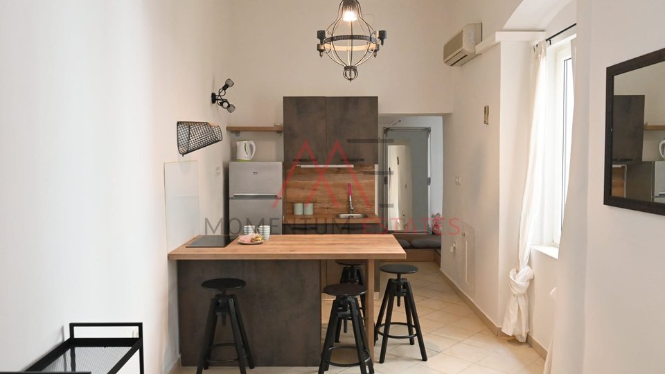 Wohnung, 45 m2, Vermietung, Rijeka - Centar