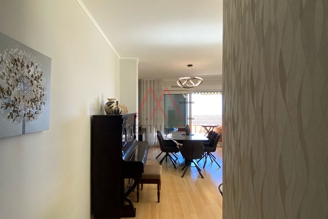 Apartment, 90 m2, For Rent, Opatija