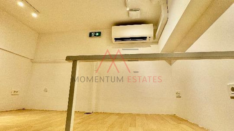 Commercial Property, 18 m2, For Rent, Rijeka - Turnić