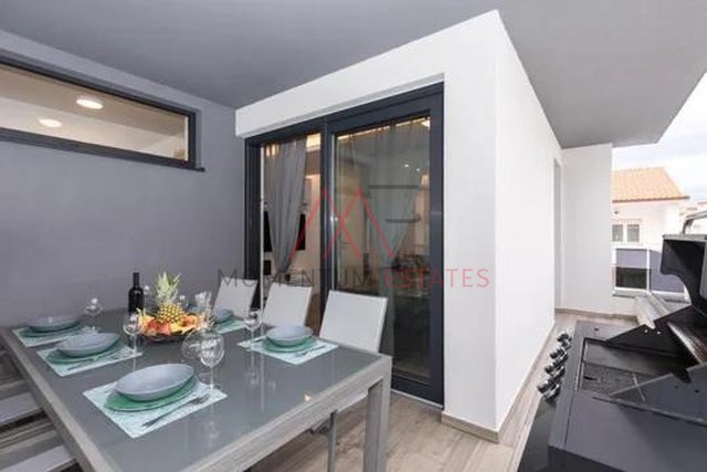 Apartment, 55 m2, For Rent, Krk
