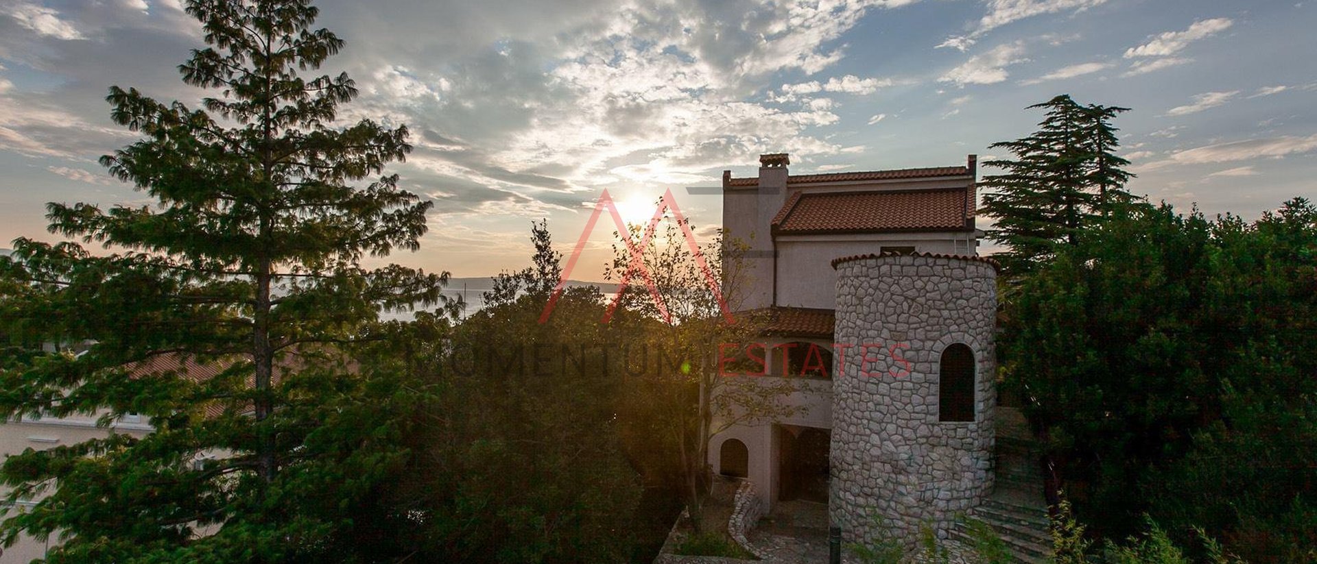 Hiša, 300 m2, Prodaja, Novi Vinodolski