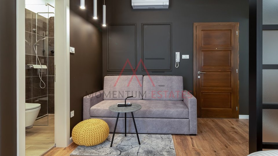 Designer renovated investment apartment