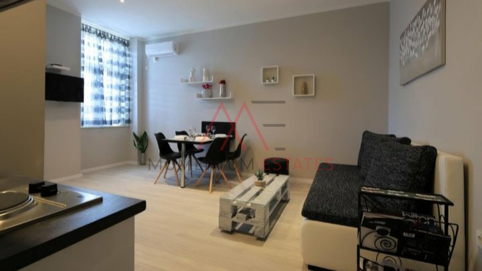 Wohnung, 50 m2, Vermietung, Rijeka - Centar