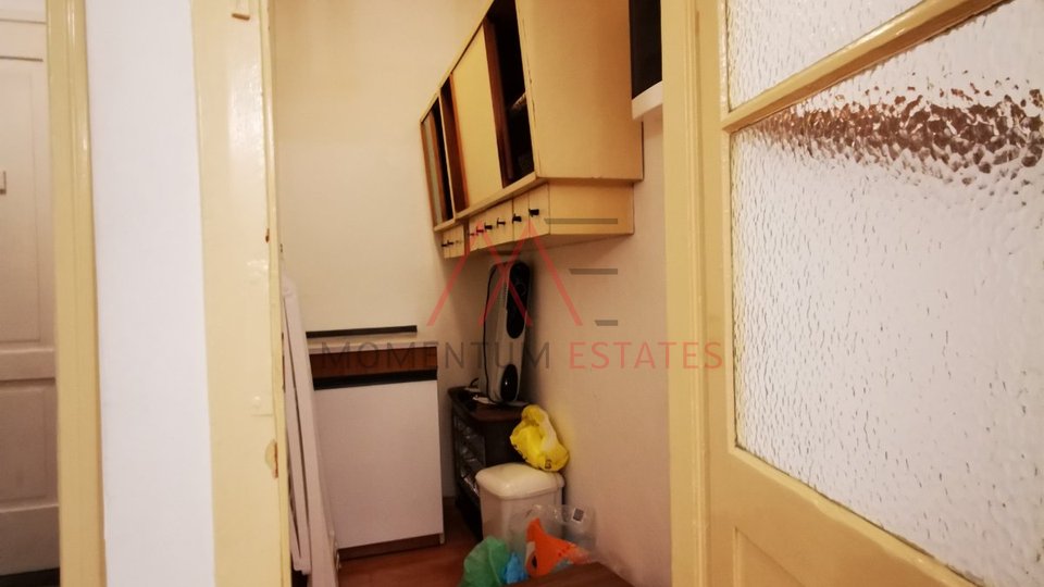 Wohnung, 65 m2, Vermietung, Rijeka - Centar